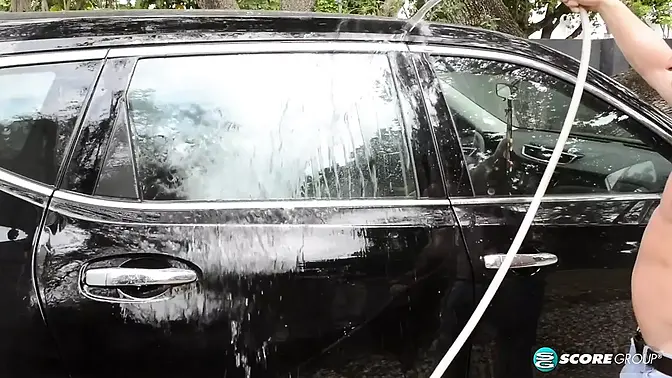 Big-titted stripper gives blowjob and handjob in the car