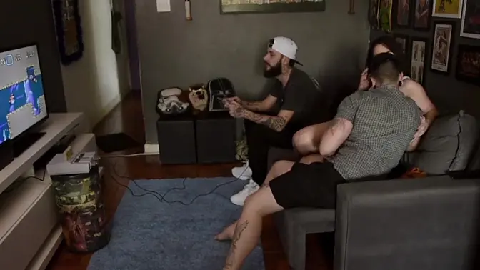 Amateur trio with a pornstar - pink pussy licked and cum on face