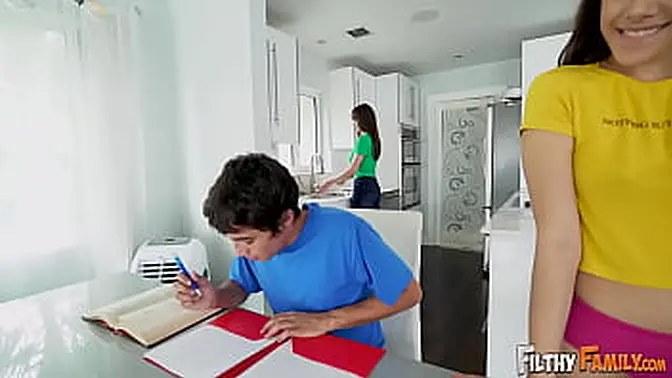 DIRTY  SESSION - Brooklyn Chase &mdash;  Ariella Ferrera &mdash;  Lilly Ford &mdash;  Riley Star!