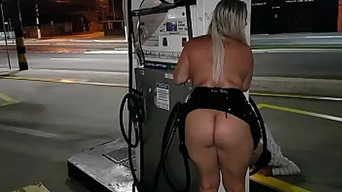 Brazilian Latina safada Paty Bumbum parties with El Toro De Oro