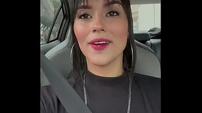 Colombian Uber Driver's famous mamada in the car