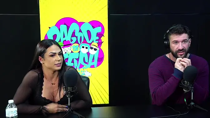 Brunette Safada shows off amazing pierced tits