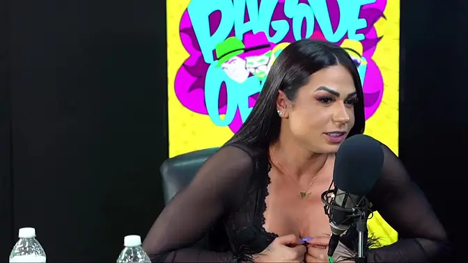 Brunette Safada shows off amazing pierced tits