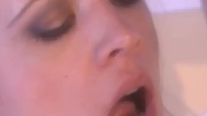 Latex dominatrix drills Anna Mills' juicy pussy with toys