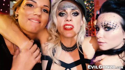 Busty lesbian blonde Brittany Bardot gets hardcore fisting