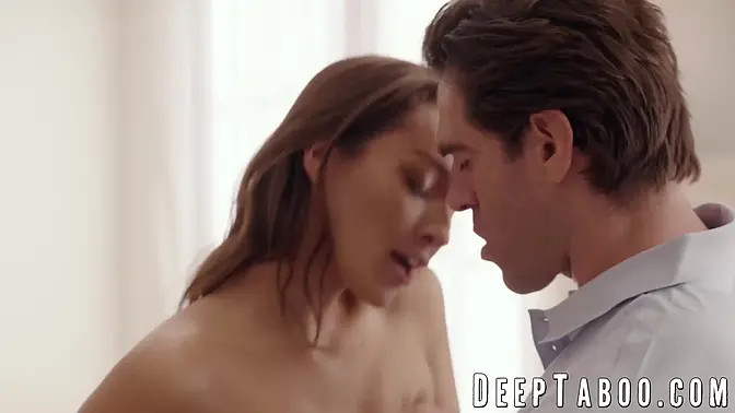 Bella Rolland seduces repairman with deepthroat and perfect ass