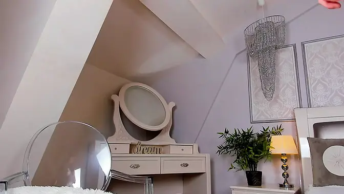 Slutty kitten moans and cums hard in homemade sex tape