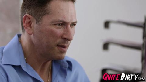 Horny blonde babe Scarlet Red drilled hard in her wet cunt