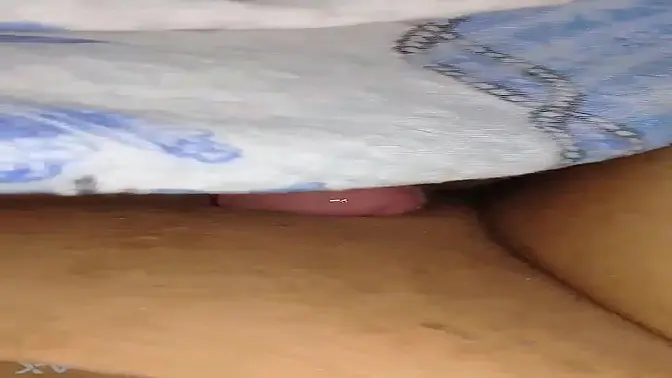 Romanian beauty Ioana rides and creampies her lover