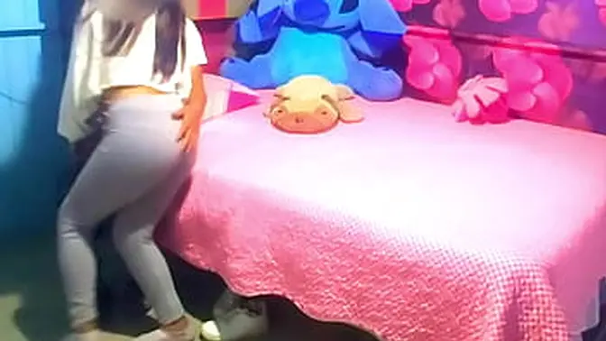 Argentine amateur attempts anal