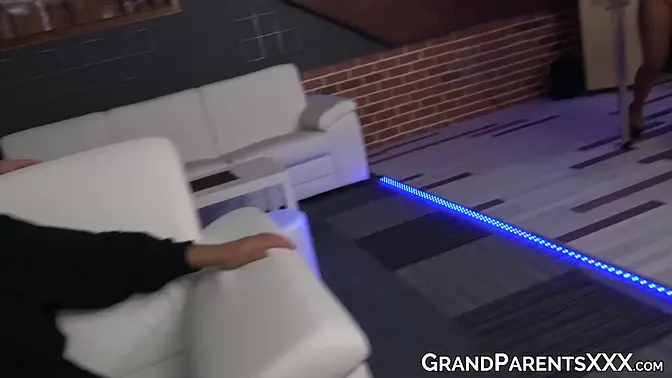 Granny gets big cock in doggystyle while teen strippers dance