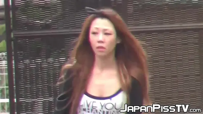 Hidden Camera Catches Japanese Babes Pissing in Public