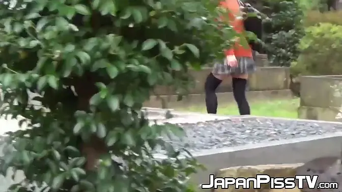 Young Japanese are peeing not knowing that they are watched