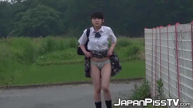 Asian Schoolgirl Pissed Herself Outdoor