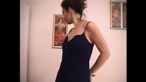Real Italian Sluts on Live Cam - Episode 4 TV 860