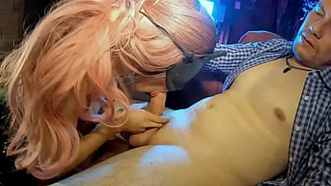 Amateur wife chupando photographer while boyfriend records