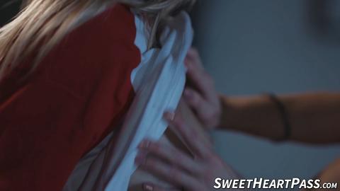 MILF Serene Siren relentlessly scissors with Macy Meadows