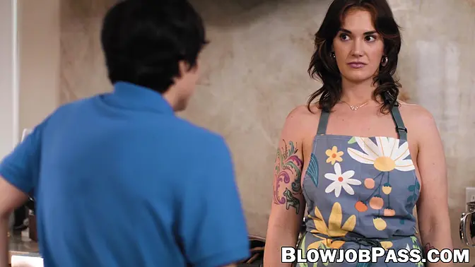 Hungry MILF Siri Dahl gives deepthroat blowjob in the kitchen