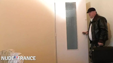 Stolen kisses and brutal ravaging with French vixen surrendered to dominant coupling
