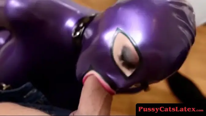 Big-titted latex babe in a hardcore threesome and doggystyle drilling