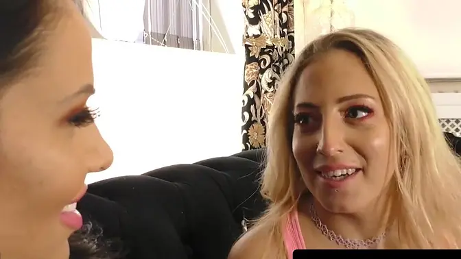 SensualMomma com - milf Ella teaches Venom Evil naughty bedroom tricks