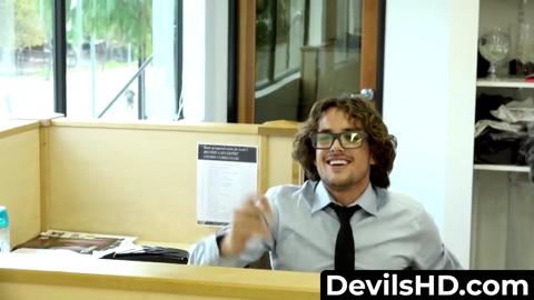 Blonde Alena passionately satisfies her office mate during a secret🤫 work session