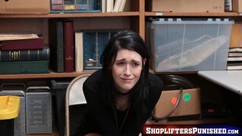 Teen thief Ivy Aura gets punished with a big strong dick🍆 deep and raw