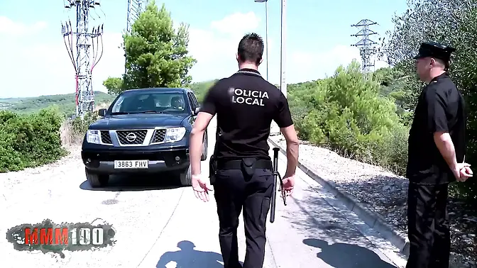 Hot blonde MILF Tamara Dix double-drilled by two police officers