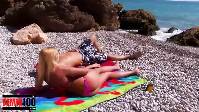 Busty blonde rough fuck in vagina and booty on the beach