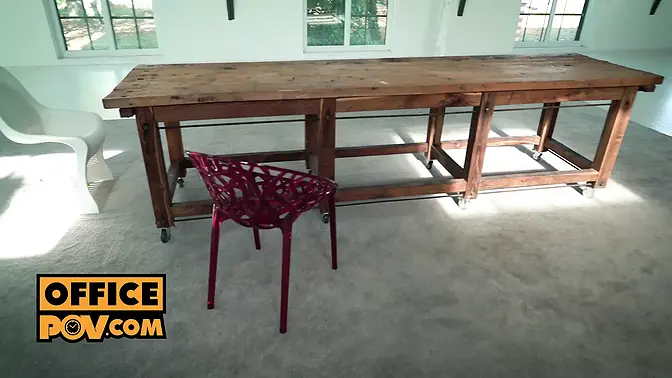 Curvy Latina Ginebra Bellucci rides cock in reverse cowgirl