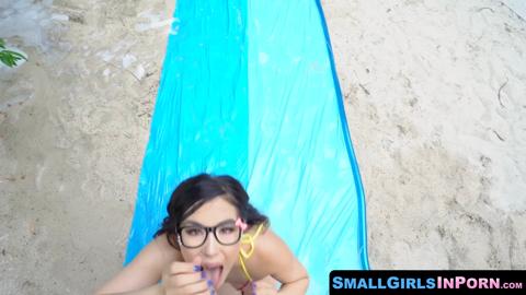 Asian teen with glasses Mina Moon enjoys outdoor cum blast