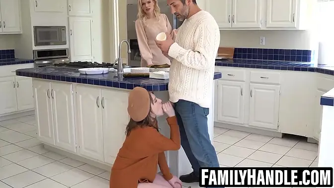 Melody Marks′ cock sucking and twat penetration