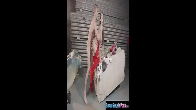 Petite teen cowgirl rides hard and gets a facial