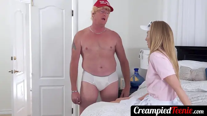 Teen Alexa Grace pumped hard in parody cosplay