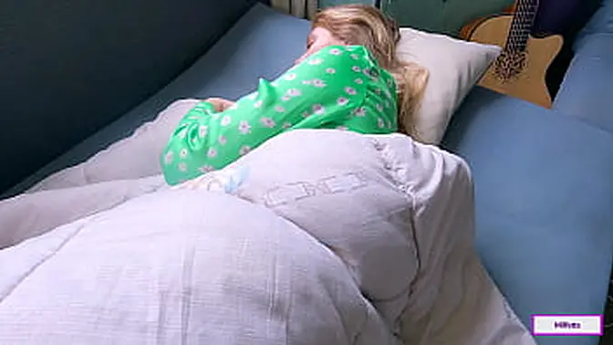 European MILF gets fucked in doggystyle and gives a blowjob