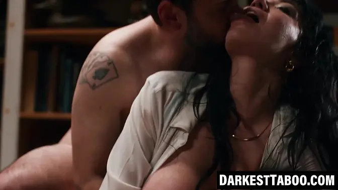 Latina MILF obeys Tommy Pistol's commands