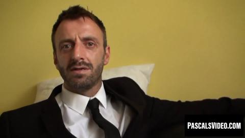 Beautiful Alessa Savage screams while Pascal pleasures her slit