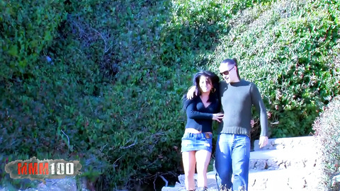Beachside butt🍑-fucked by twin whores Yesenia Rock & Jessica Skank