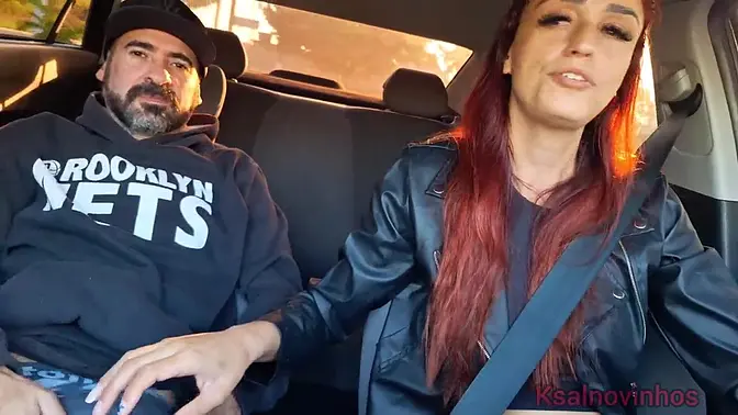 Redhead slut app driver plays coy while passenger wanks