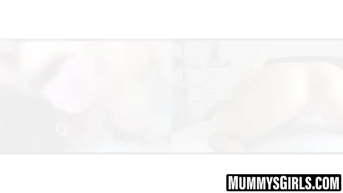 Teen MILF Jaclyn Taylor wanks her girlfriend's huge natural tits