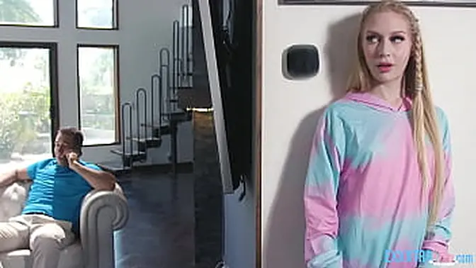 Teen Emma Hix takes huge cock in deepthroat and gets hammered