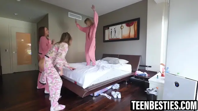 Big Cocked Guy Gets Deepthroat BJ from Bestie Babes