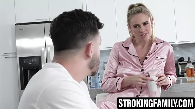 Young stepmom screwed by buff stud for cum