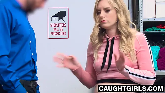 Innocent shoplifter gets a juicy punishment and a creampie