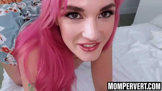 Tattooed MILF Siri Dahl rides boyfriend cowgirl and gives blowjob