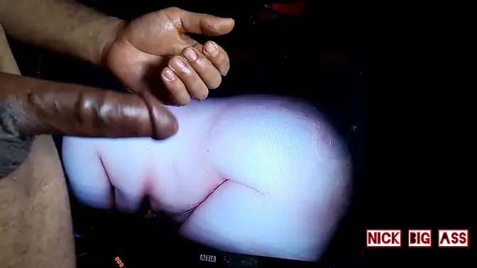 Amateur wife substitute wields big pussy lips on small & fat dicked man