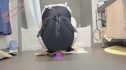 Maid Bathroom Gape Training
