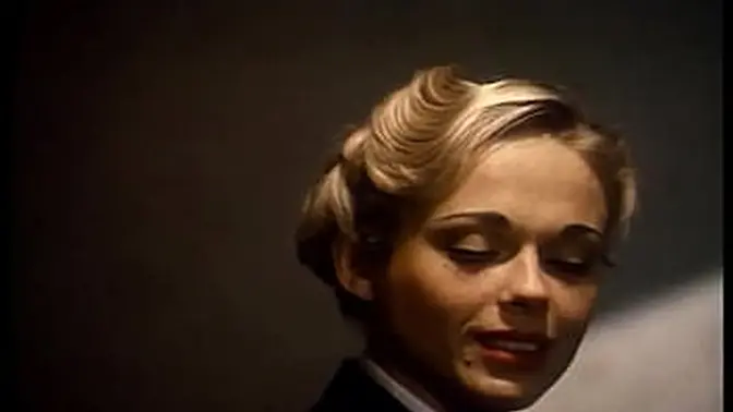 Kelly Trump sucks cock and takes a facial