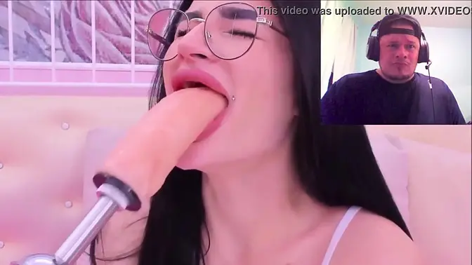 Jersey girl takes deepthroat facefuck like a pro