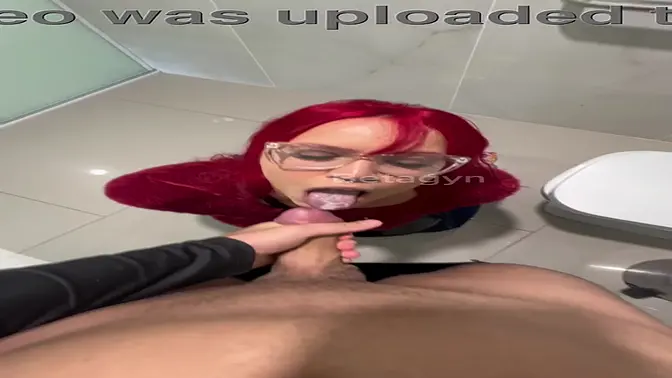 Beautiful girl next door gets public blowjob at the mall